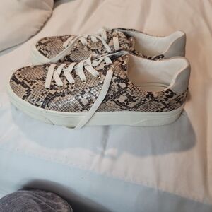 Snakeskin Pattern Women's Sneakers